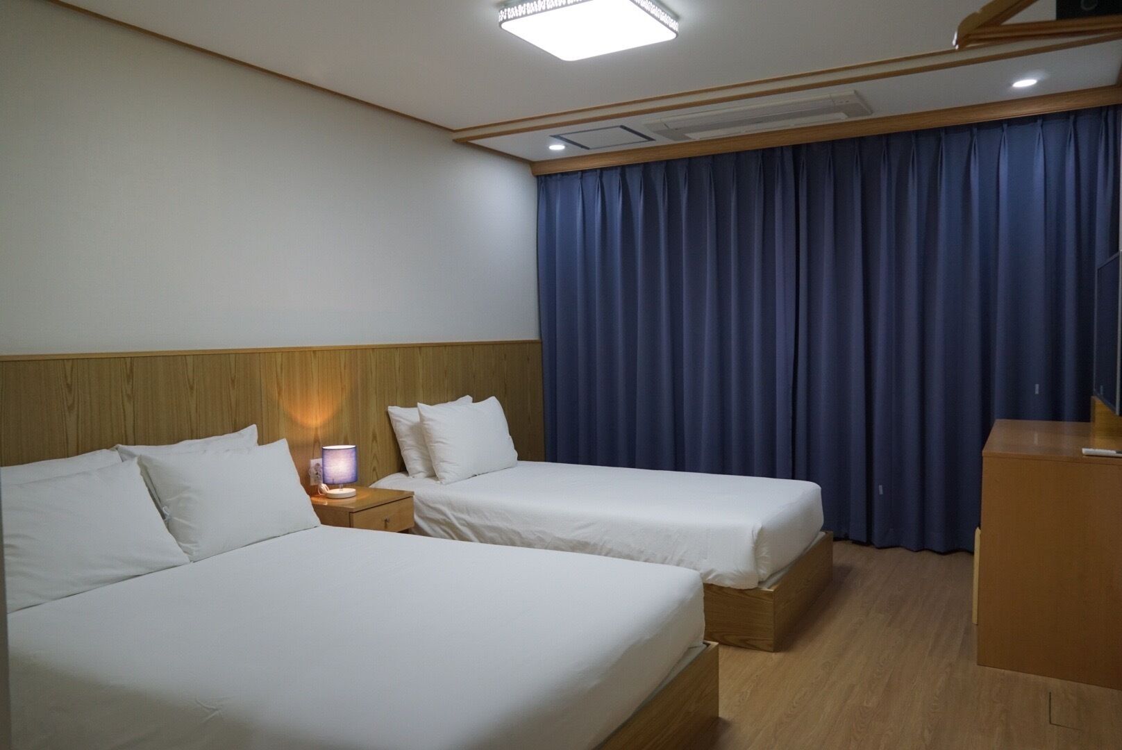 basic house, 4 bedrooms, kitchen | 1 bedroom, premium bedding, blackout curtains, soundproofing