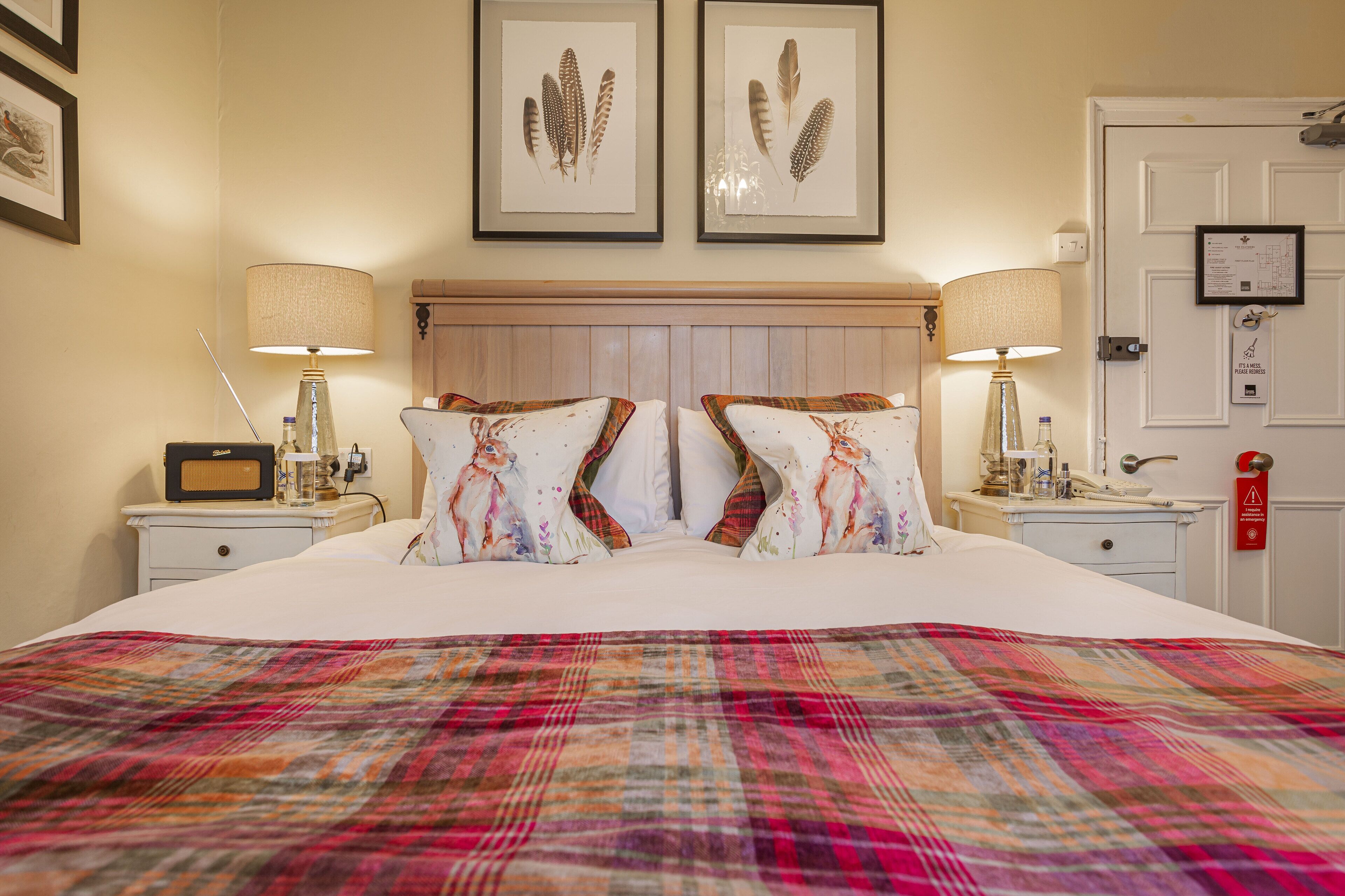Classic Double Room | Desk, blackout curtains, iron/ironing board, free WiFi