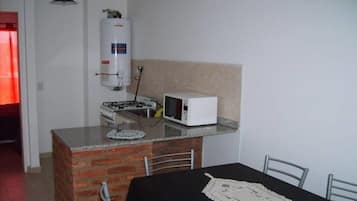 Standard Apartment, 1 Bedroom | Room service – dining