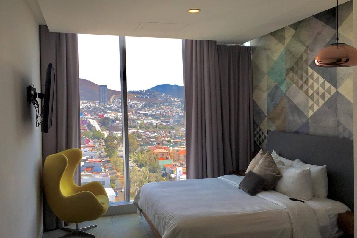 1 bedroom, egyptian cotton sheets, premium bedding, in-room safe