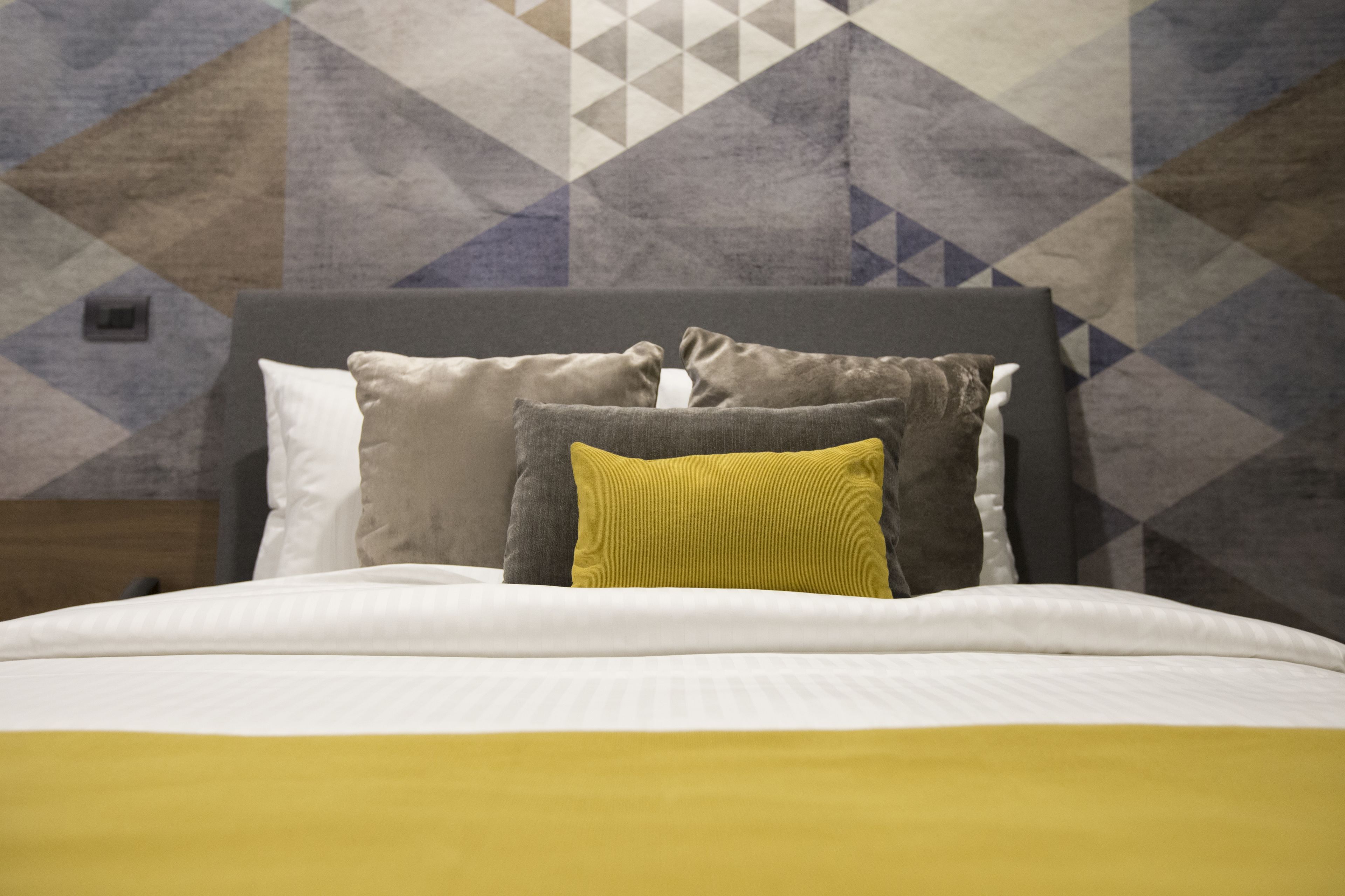 junior room, 1 king bed | 1 bedroom, egyptian cotton sheets, premium bedding, in-room safe