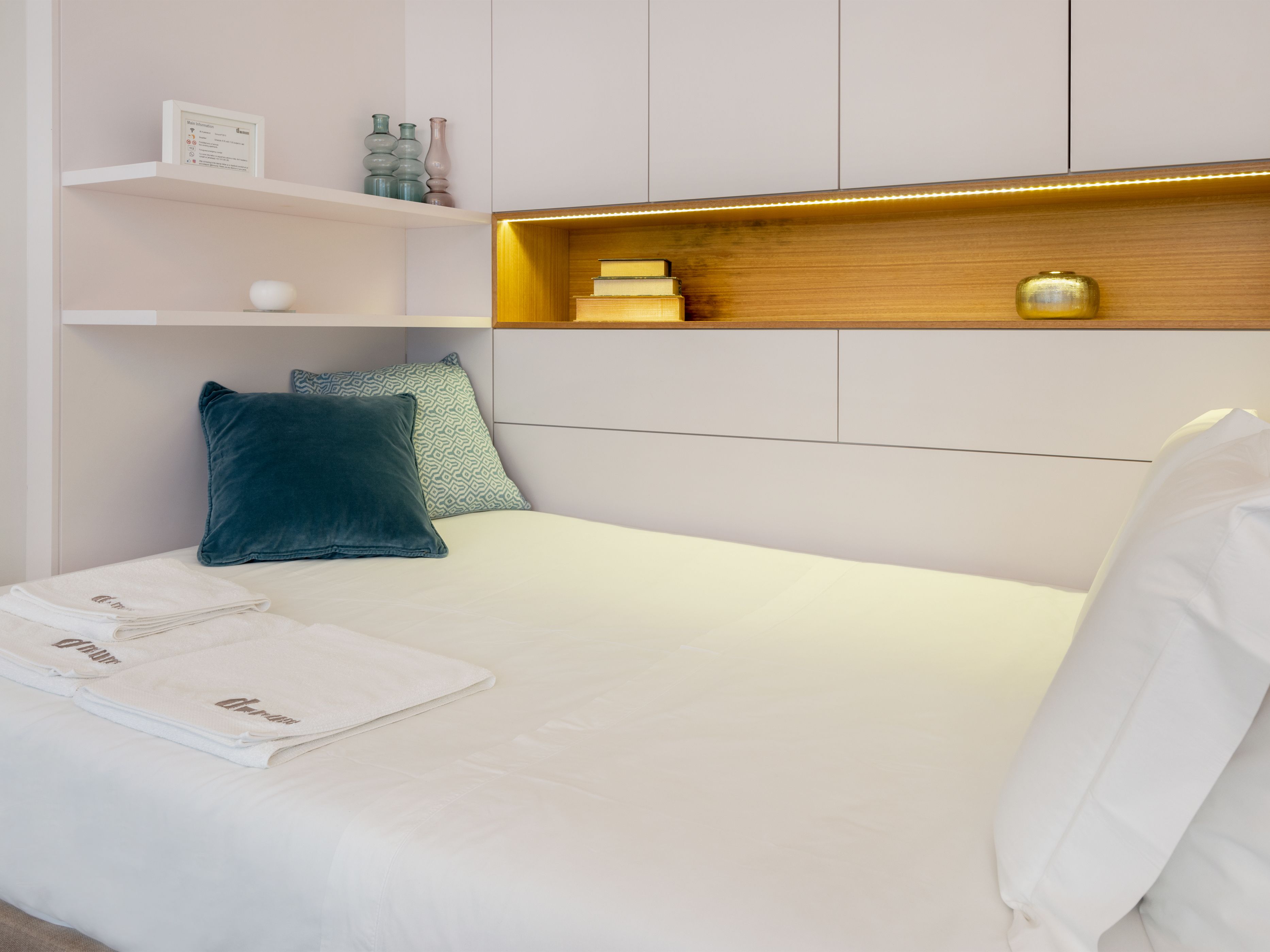 premium bedding, minibar, individually decorated, individually furnished