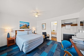 Comfort Room, 1 Queen Bed (Pet Friendly)