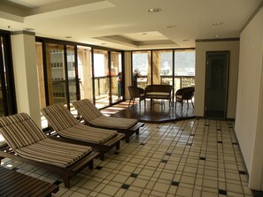 Outdoor pool - Residence Vieira Souto 500 (Rio de Janeiro)