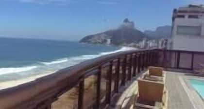 Residence Vieira Souto 500