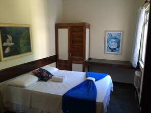 Habitación estándar | Minibar, cortinas opacas, wifi gratis