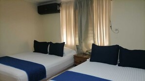 Dobbeltrom – standard, 2 queensize-senger | Strykejern/-brett, ekstrasenger (mot et tillegg) og wi-fi (inkludert)
