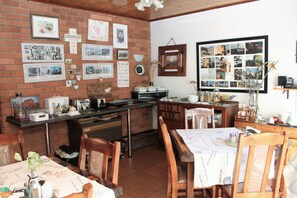 Daily English breakfast (ZAR 70 per person)