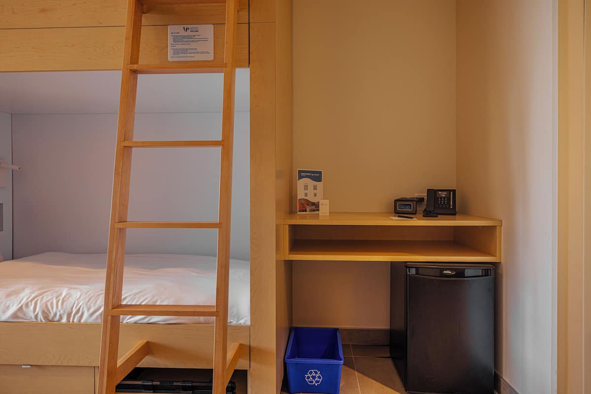 Private Dorm, 12 single beds, Shared Bathroom