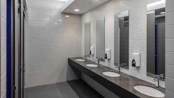 Private Dorm, 12 single beds, Shared Bathroom | Bathroom | Towels