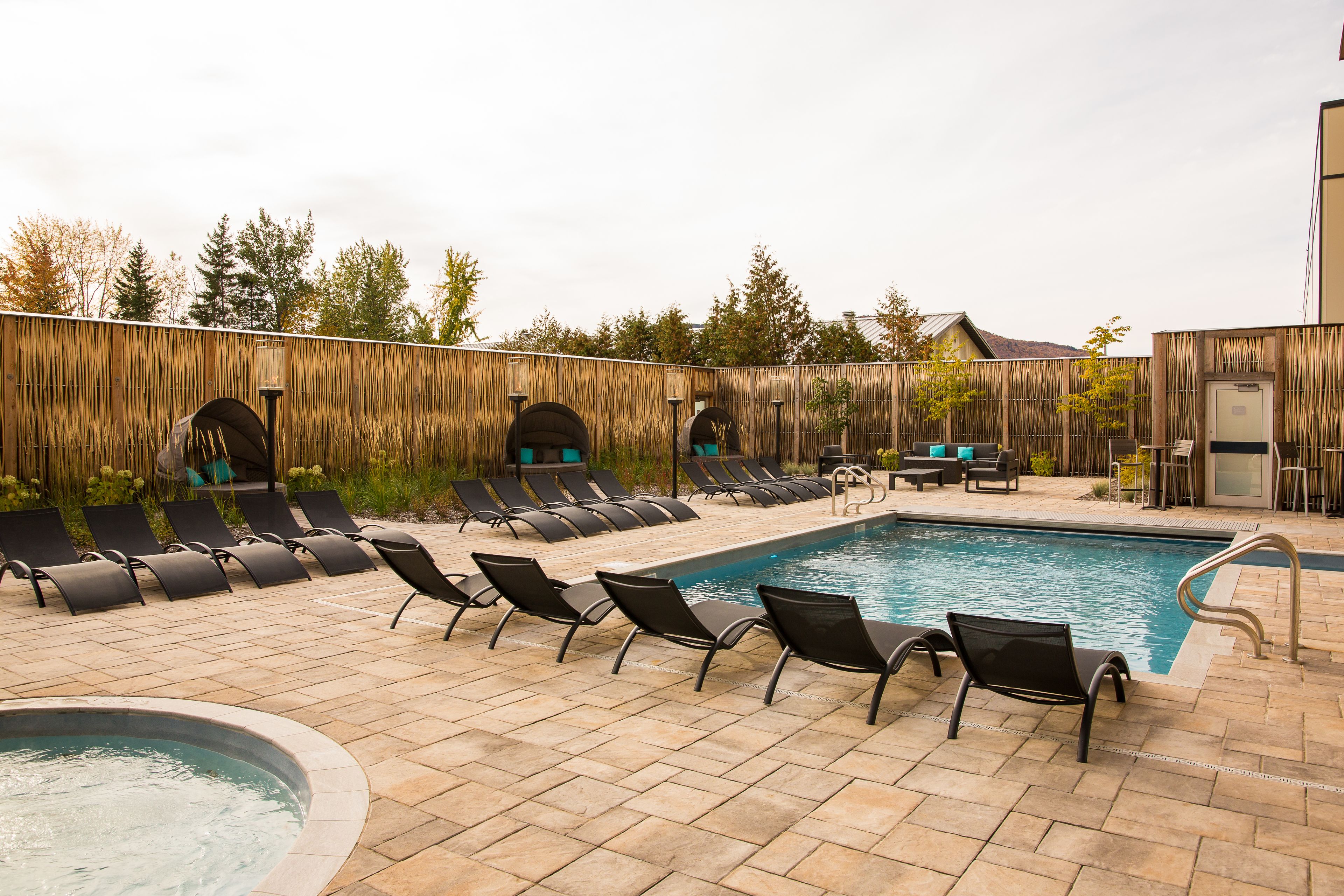 Een sauna, een bubbelbad, een stoombad, een Turks bad/hammam