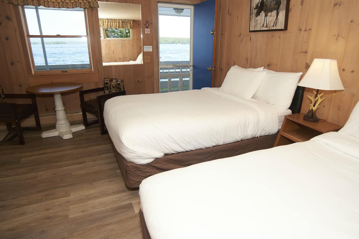 Cabane, 2 lits doubles, coin cuisine, vue lac | Wi-Fi gratuit, draps fournis