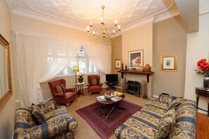 Interior - Oxford Lodge (Abaqulusi)