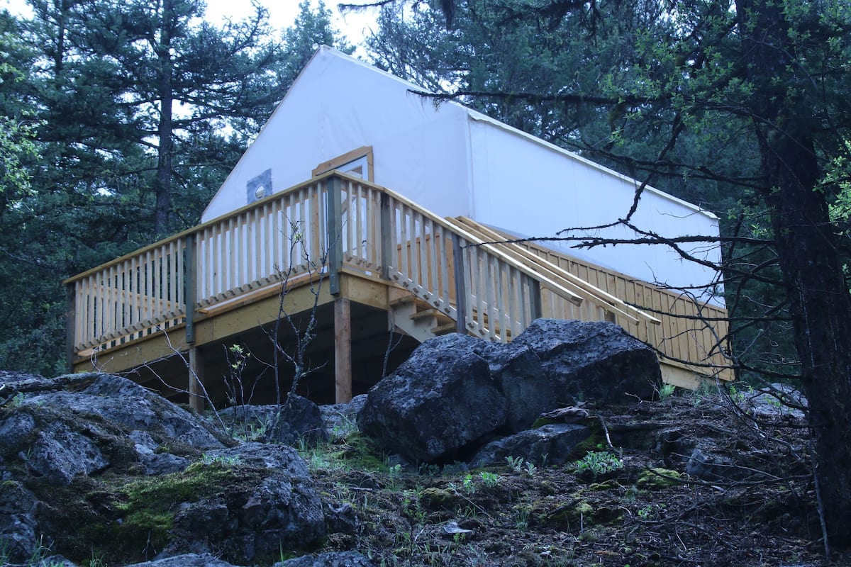 Deluxe Tent, Mountain View, Mountainside | Premium bedding, free rollaway beds