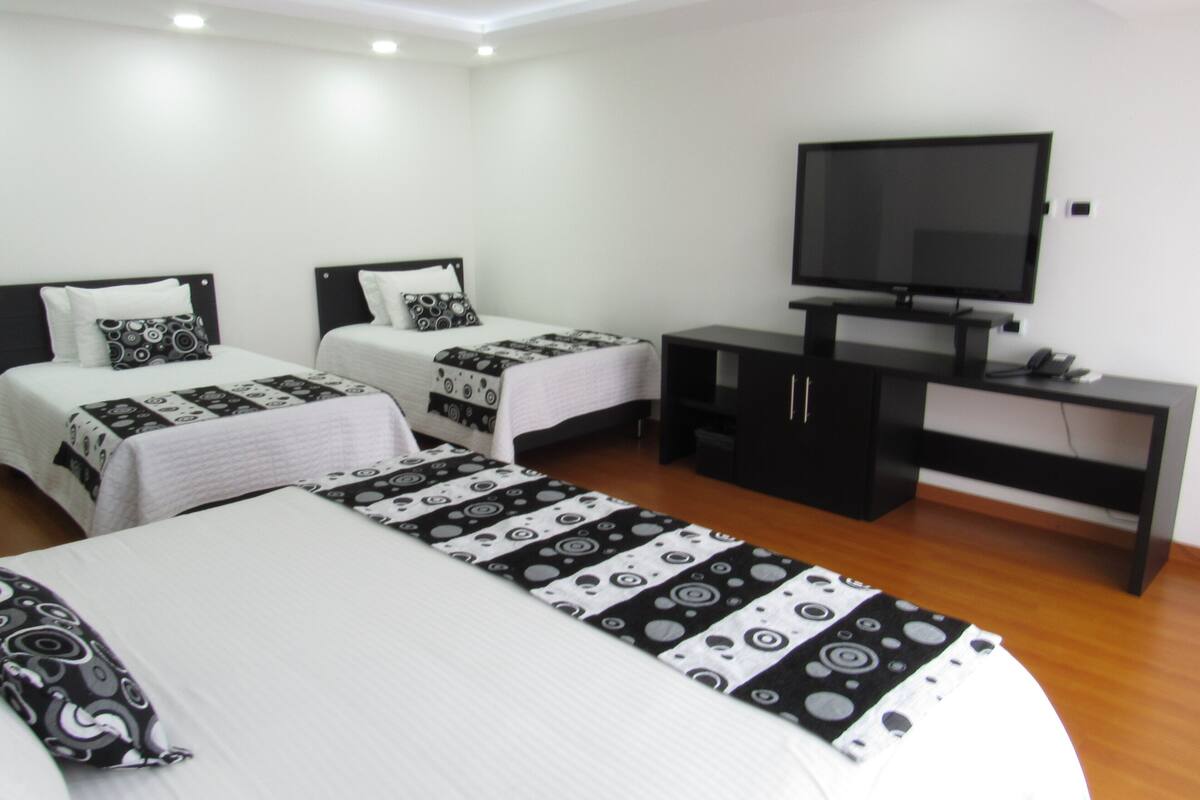executive triple room | minibar, in-room safe, desk, free wifi