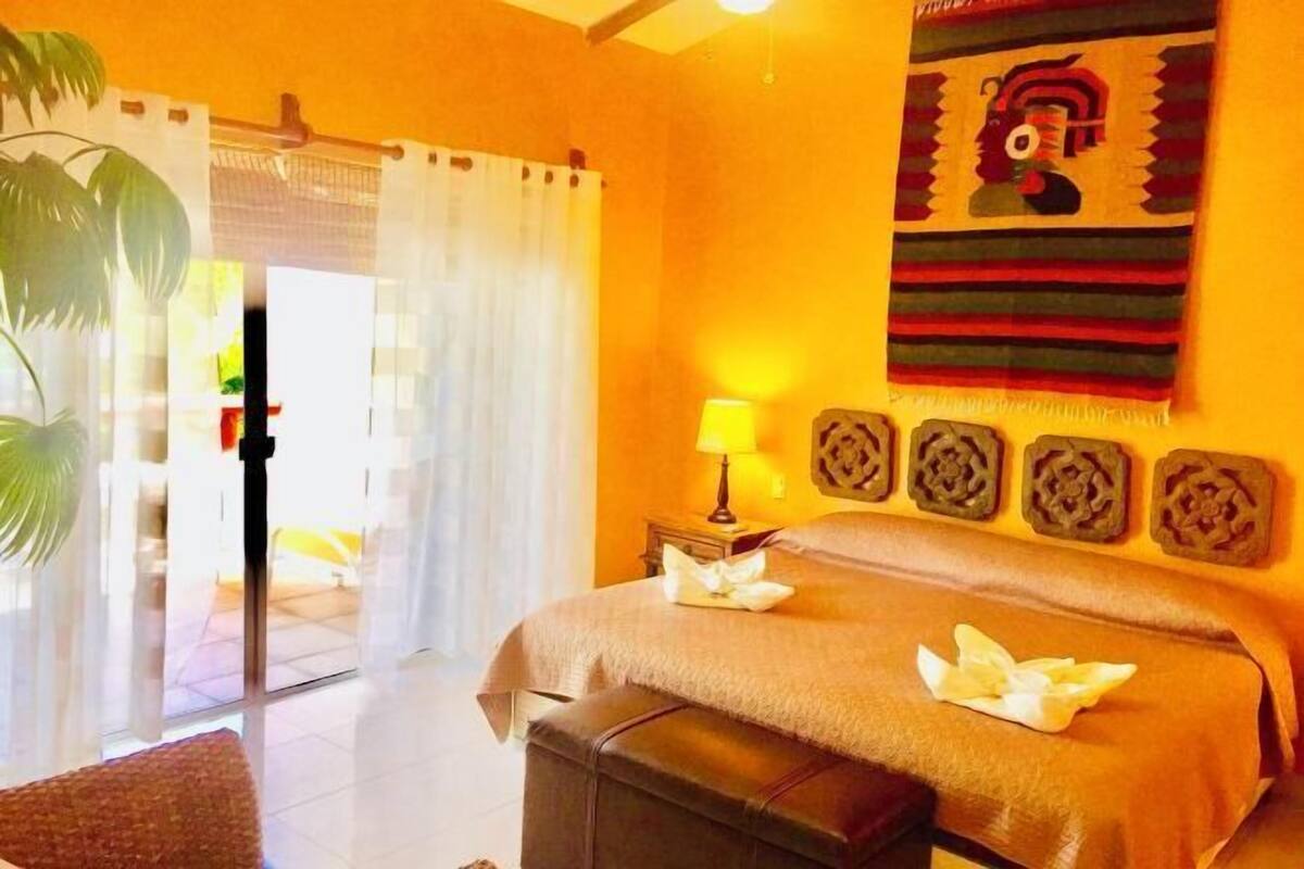 3 bedrooms, individually decorated, individually furnished