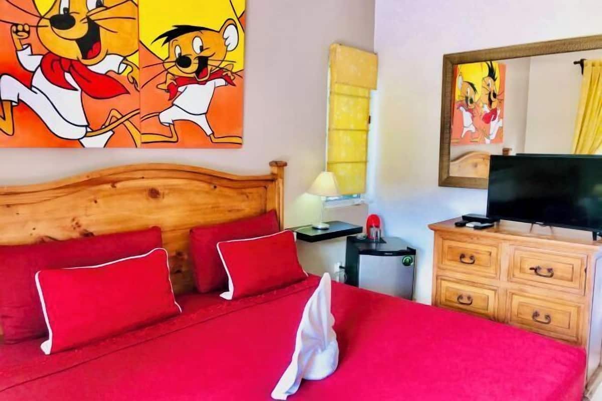 3 bedrooms, individually decorated, individually furnished