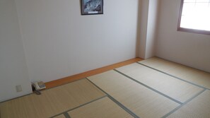 Desk, iron/ironing board, free WiFi, bed sheets - Kuretake Inn Gotemba Inter (Gotemba)