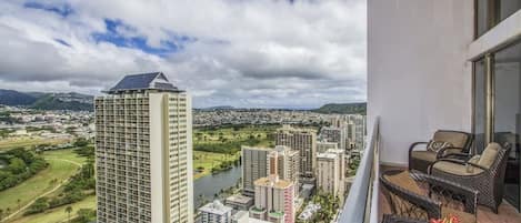 Premier Penthouse | Terrace/patio