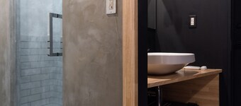 ARTIST HOTEL - BnA HOTEL Koenji