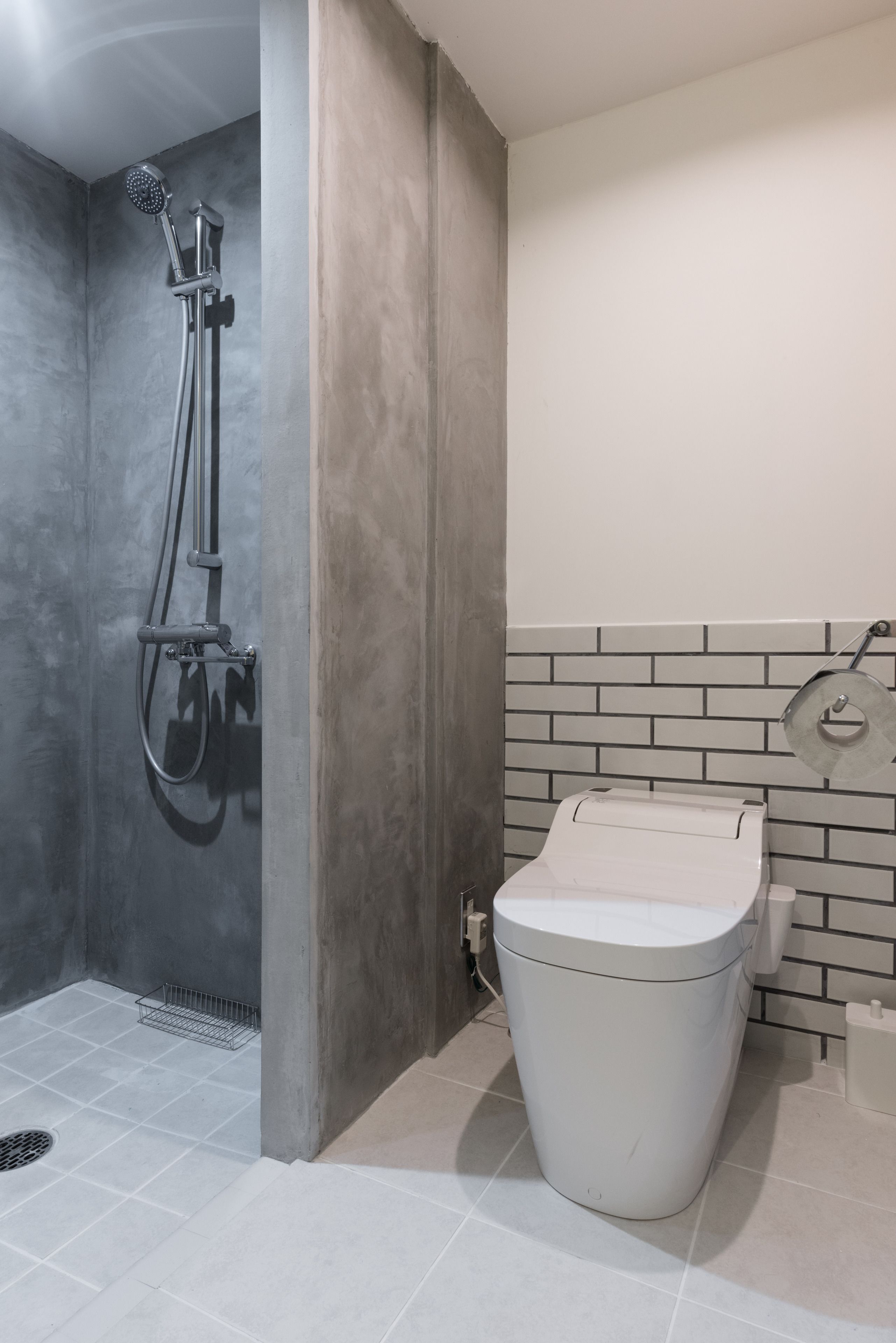 iron/ironing board, free wifi