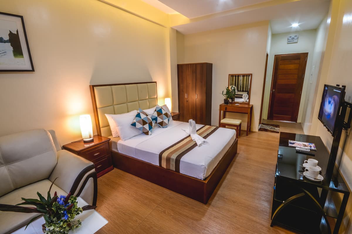 Deluxe Room | WiFi (free), bed sheets