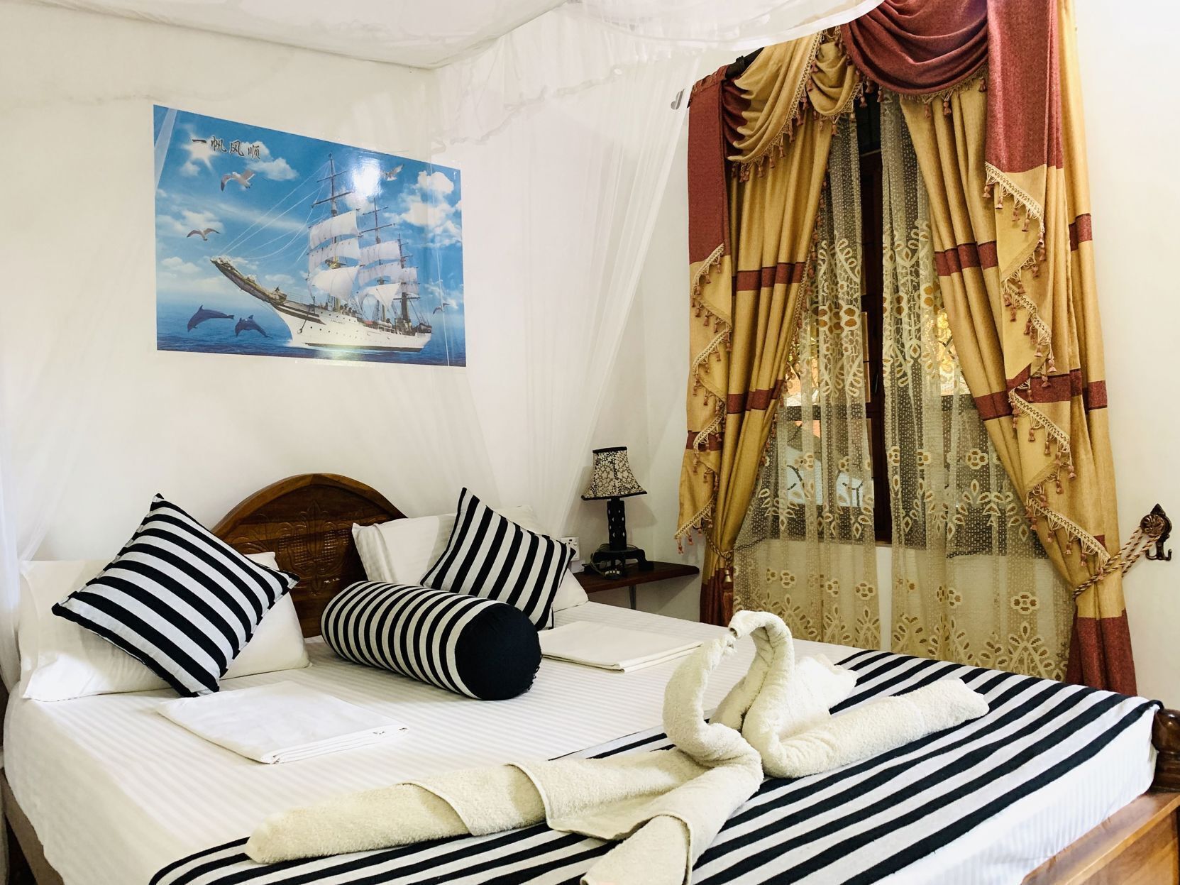 6 bedrooms, in-room safe, desk, soundproofing