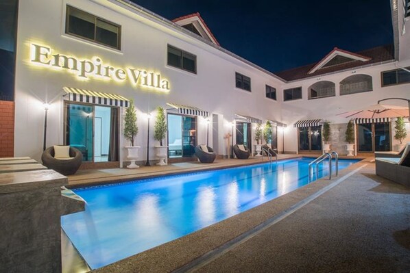 Outdoor pool - Empire Villa (Udon Thani)