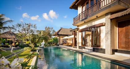 Balangan Beach Villa