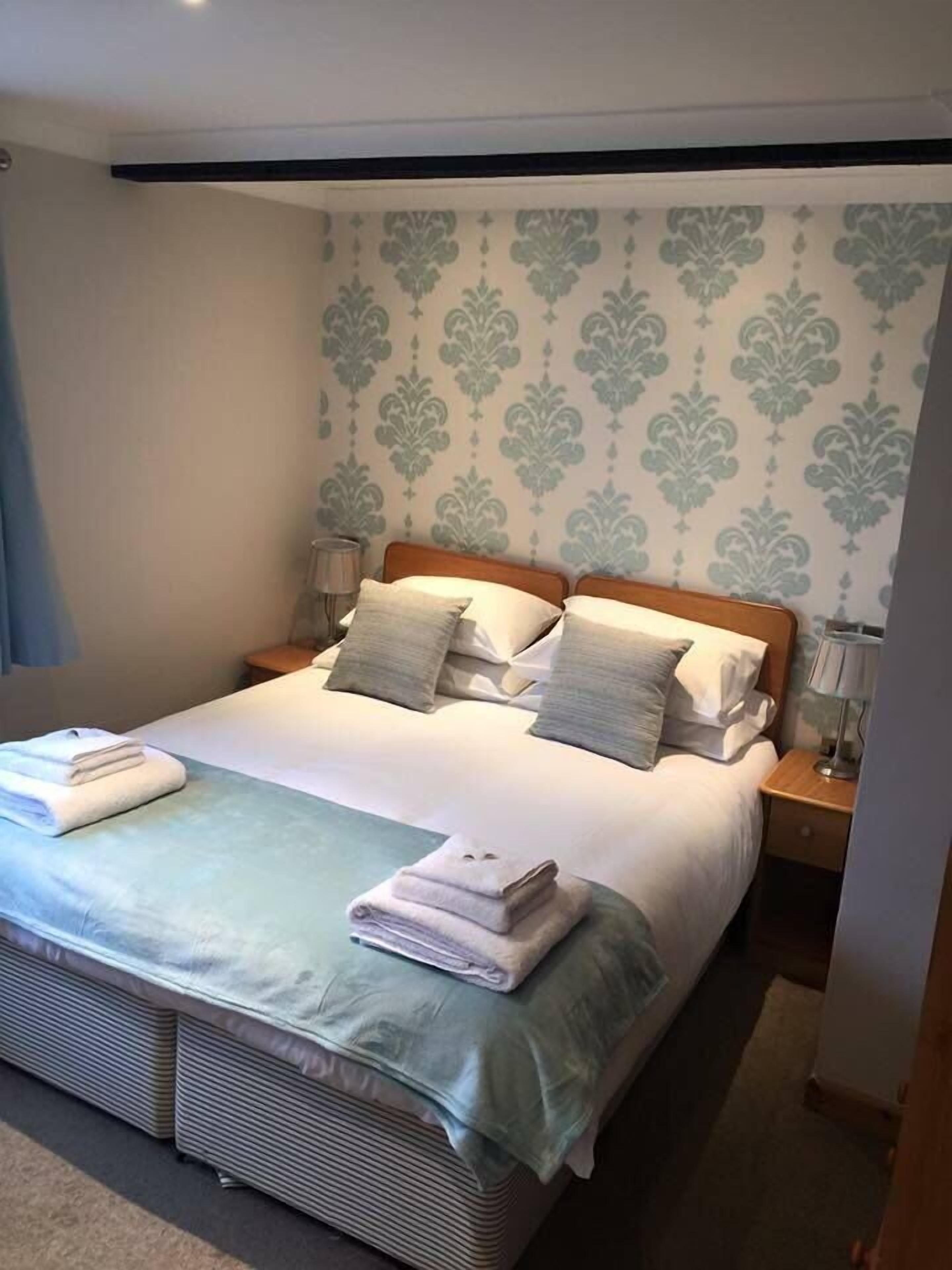 double room | iron/ironing board, bed sheets