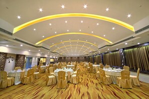 Banquet hall - The Fern Residency Kolkata (Barasat)