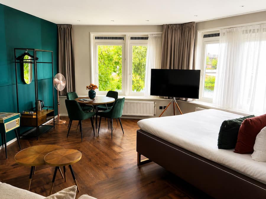 Suite (Vechtdal) | In-room safe, desk, iron/ironing board (on request), free WiFi