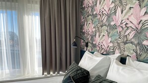 Superior Room (Vechtzicht) | In-room safe, desk, iron/ironing board (on request), WiFi (free) - Hotel de Zon / Brasserie Bresson by Flow (Ommen)