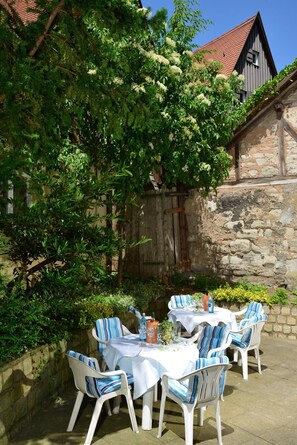Balcony - Romantica Hotel Blauer Hecht (Dinkelsbuehl)