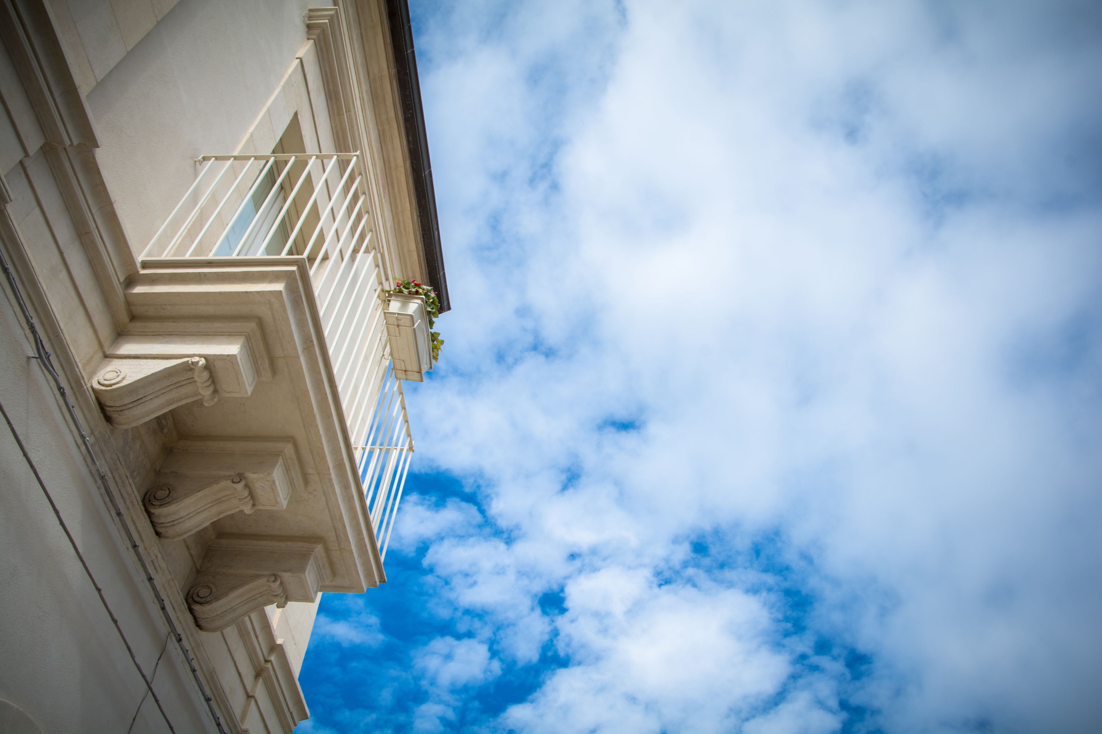 واجهة المنشأة