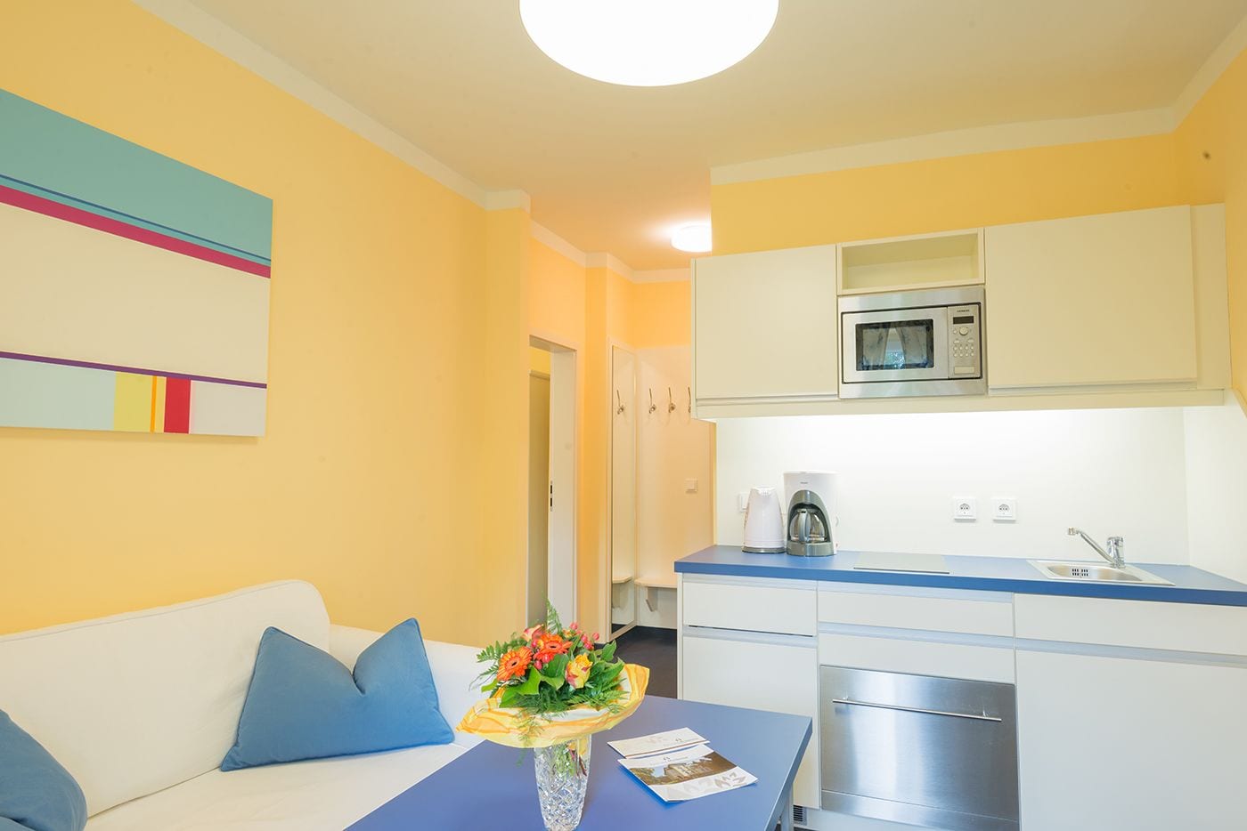apartment, ensuite (schloss colditz) | hypo-allergenic bedding, blackout curtains, cots/infant beds, free wifi