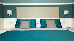 Quarto casal ou duplo | Escrivaninha, quartos à prova de som, berços (sobretaxa)