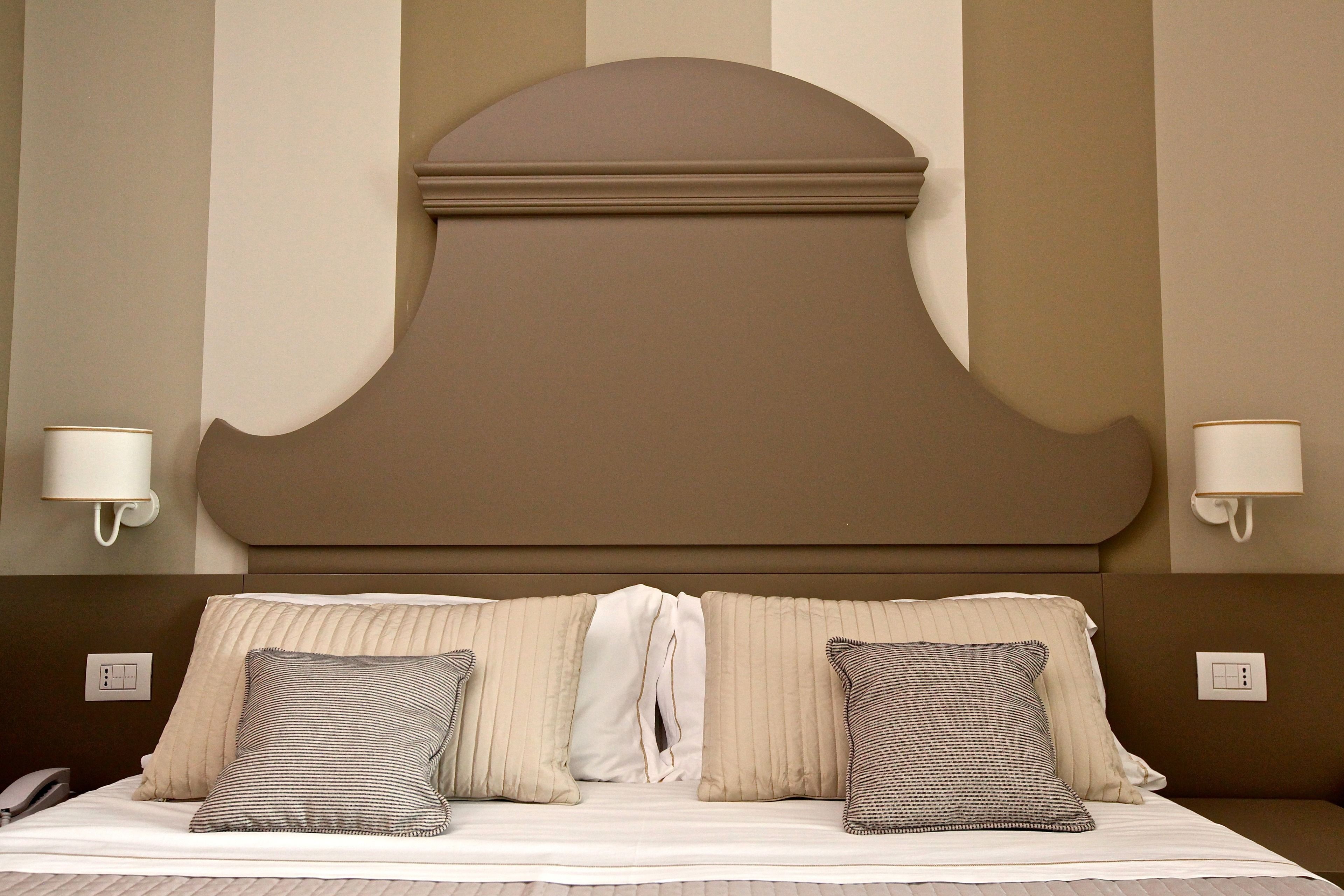 triple room | desk, soundproofing, cots/infant beds, free wifi