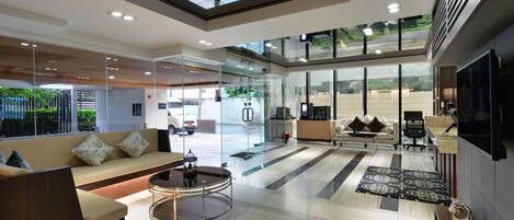 Siddeområde i lobbyen