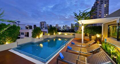 Ten Ekamai Suites by Aspira