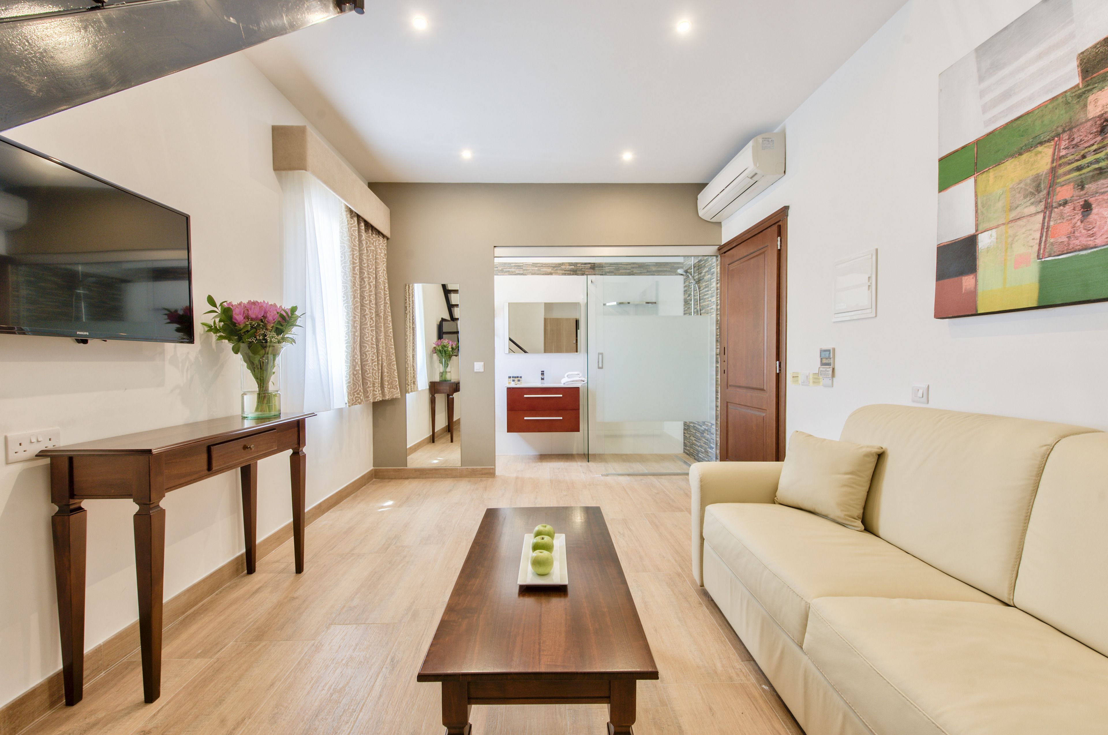 suite, garden view (duplex ) | 1 bedroom, premium bedding, minibar, in-room safe