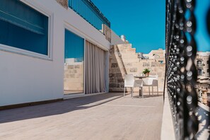 Suite Signature, dans les dépendances | Literie de qualité supérieure, minibar, coffres-forts dans les chambres