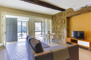 Studio, Ground Floor (Dona Maria Pia) | View from room - Oporto Trendy River (Porto)