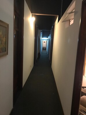 Interior - Hotel Antares (Montevideo)