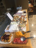 Free daily self-serve breakfast