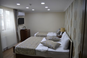 Iron/ironing board, rollaway beds, free WiFi