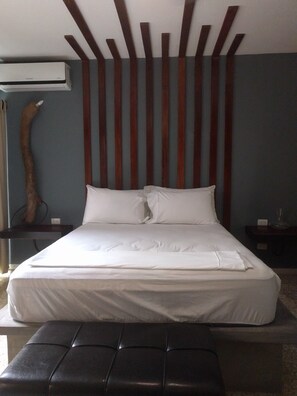 Kamar Basic, 1 Tempat Tidur Queen | Brankas dan Wi-Fi gratis