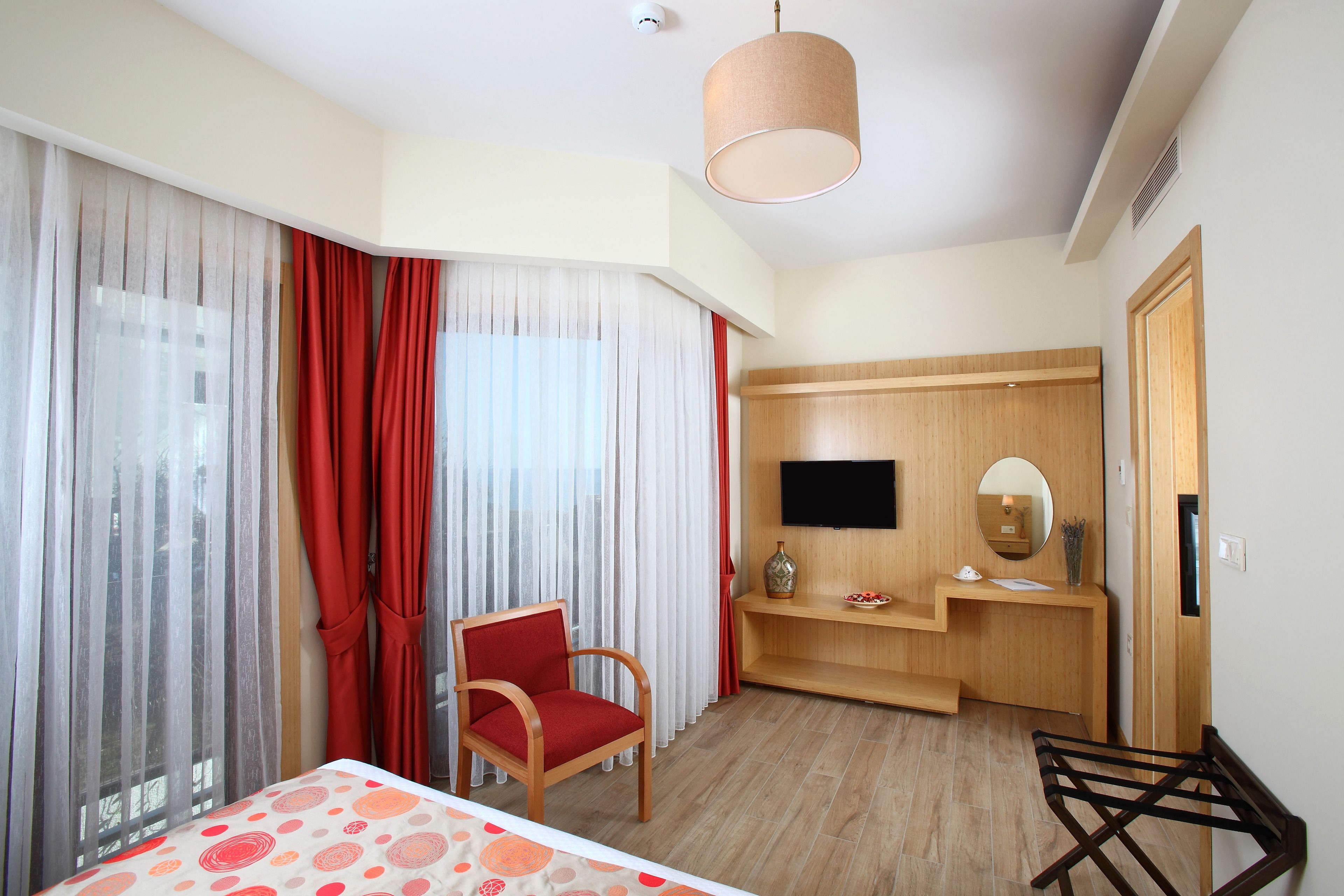 superior double room, courtyard view | 1 bedroom, premium bedding, minibar, in-room safe