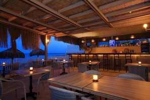 Bar (on property) - Esida Hotel (Ayvacik)