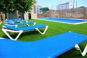 Outdoor pool, pool loungers